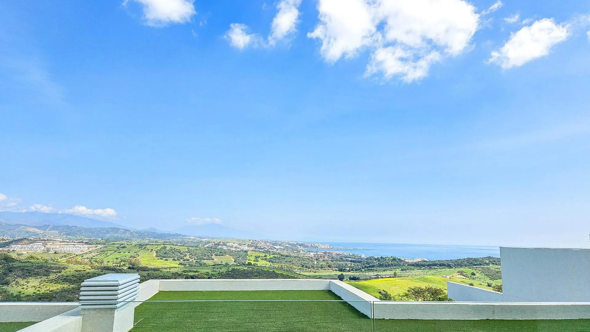 Modern 2 Bed Ground Floor Apartment Finca Cortesin Estepona