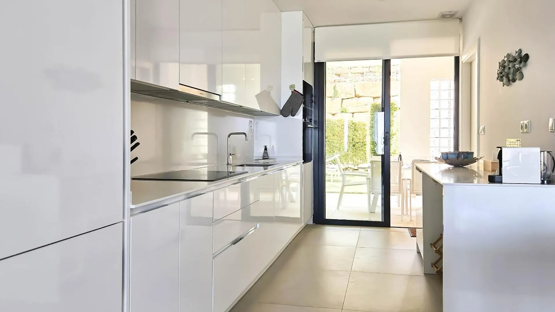 Modern 2 Bed Ground Floor Apartment Finca Cortesin Estepona